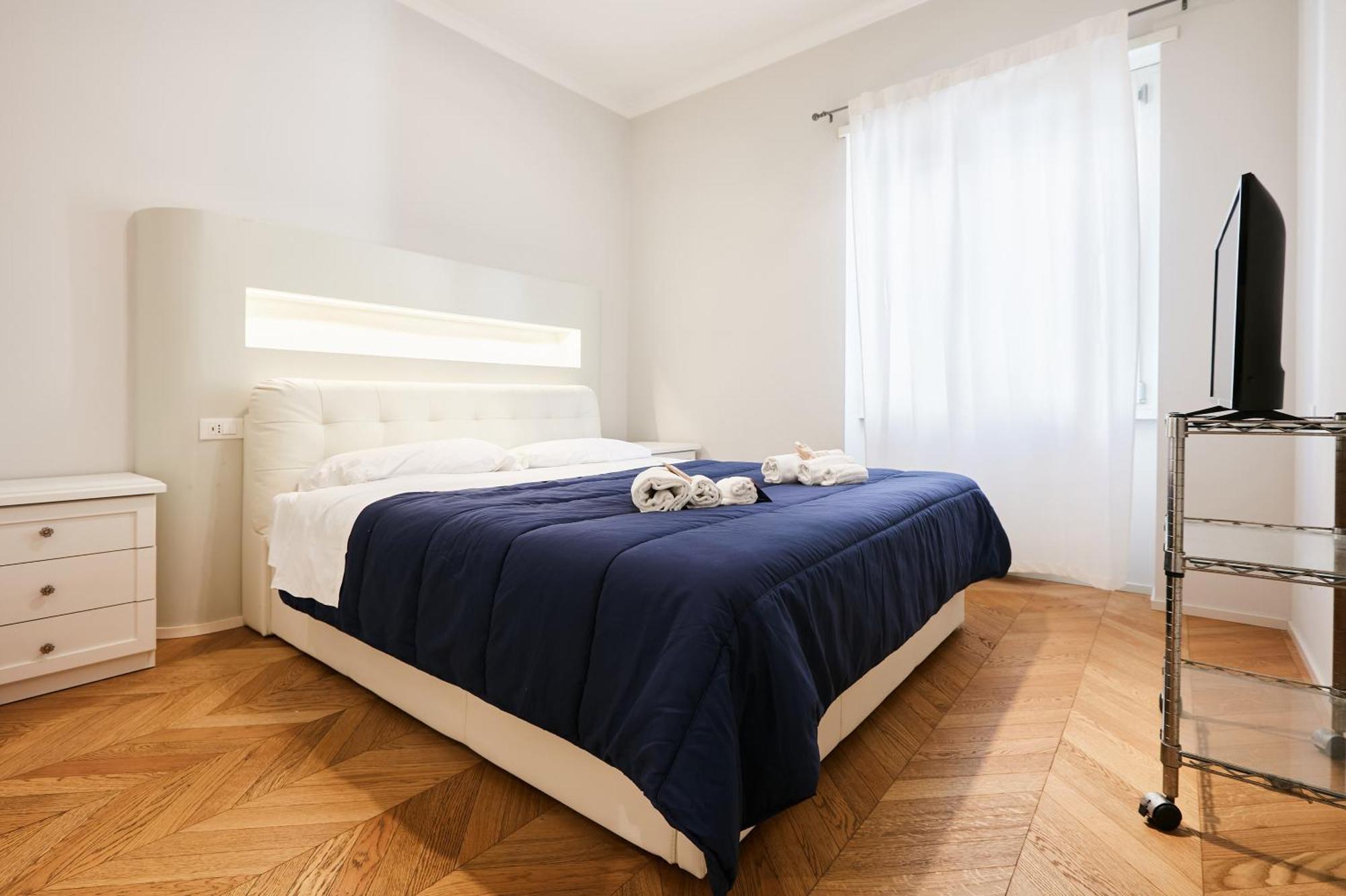 Dream Vatican Holidays - Marine & Vintage Cars Apartment