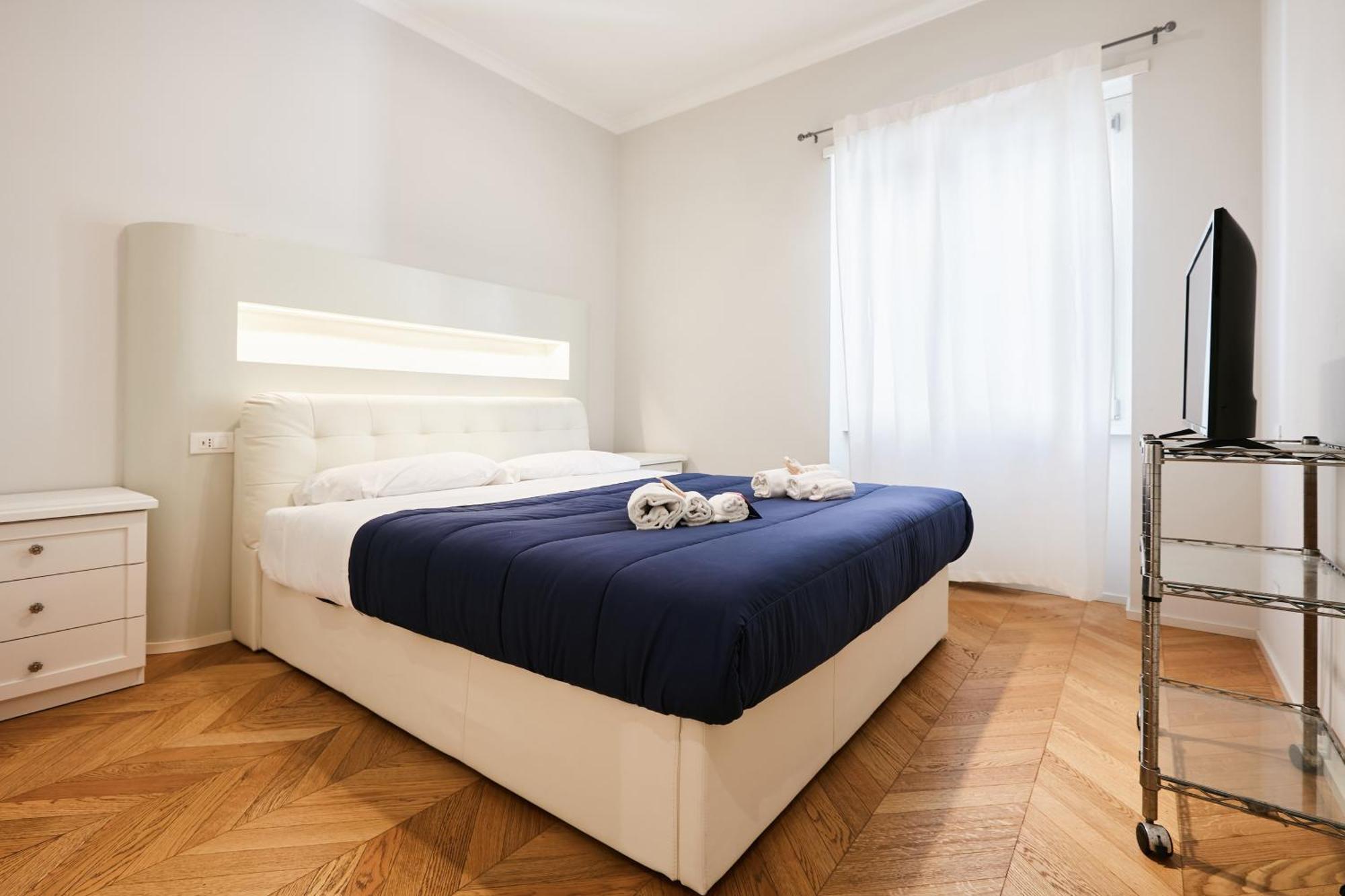 Dream Vatican Holidays - Marine & Vintage Cars Apartment